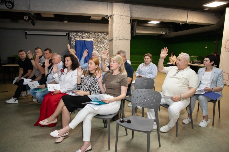 Вінниччина відзначає героїв: оголошено нових лауреатів Почесної відзнаки «За заслуги перед Вінниччиною»