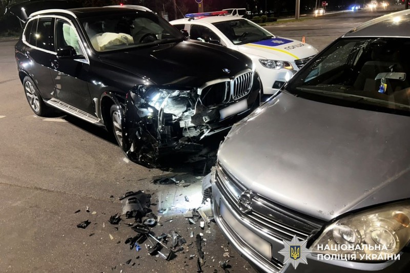 У Вінниці зіткнулися Opel та BMW: травмувалася пасажирка