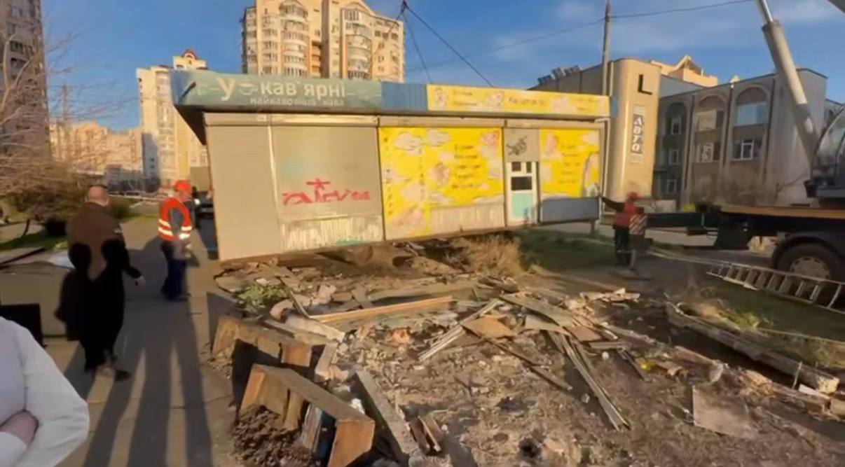 Кличко: продовжуємо прибирати МАФи в столиці 