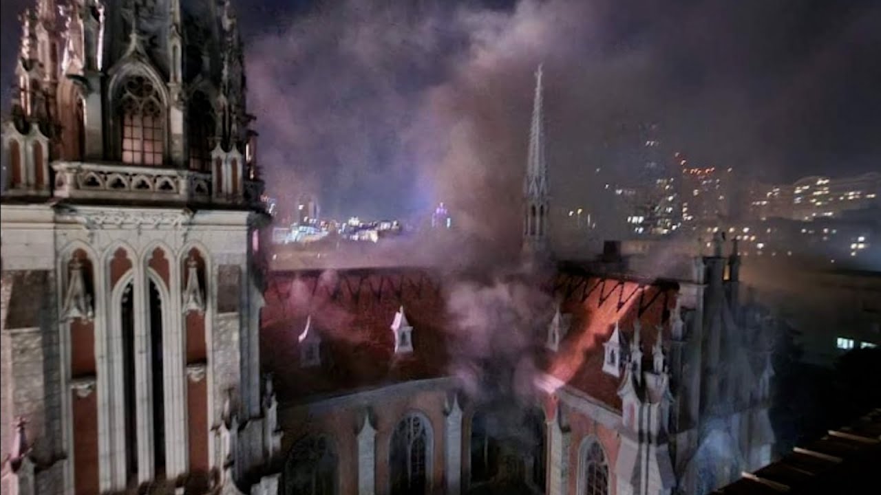 Названо причину пожежі в костелі Святого Миколая в Києві