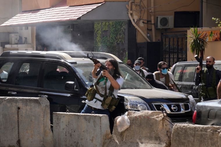 У Лівані під час мітингу почалася стрілянина: є жертви та поранені.