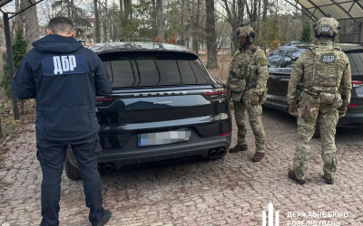 Ексчиновника лісової сфери судитимуть за незаконне збагачення та приховування майна на десятки мільйонів