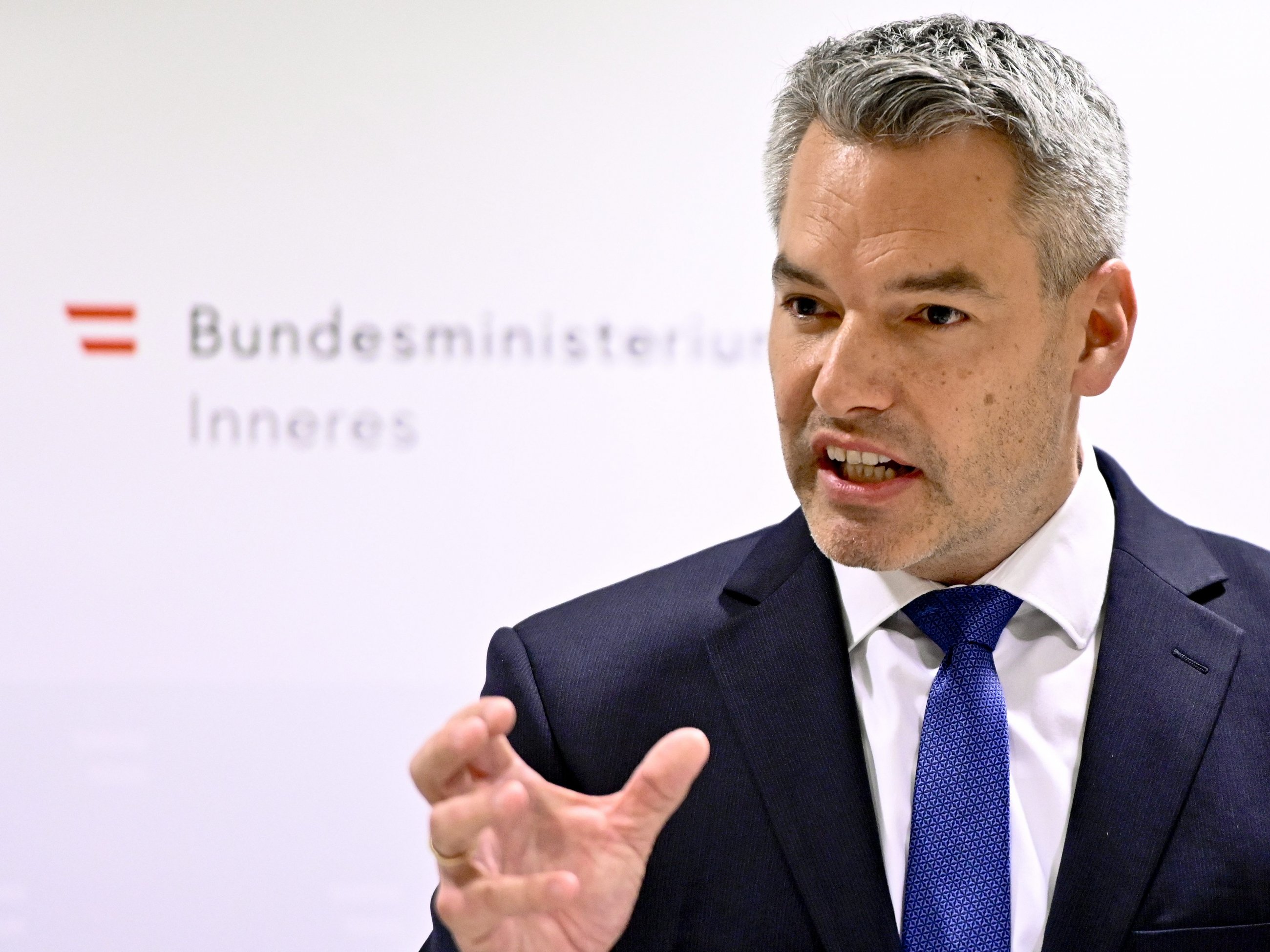 Відбулась зустріч канцлера Австрії із путіним