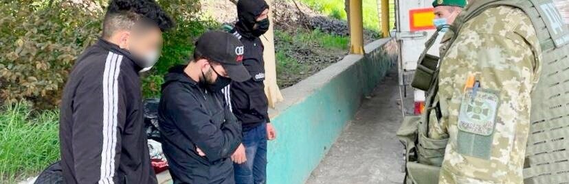 В Чорноморський порт прибули троє нелегалів з Палестини та Тунісу