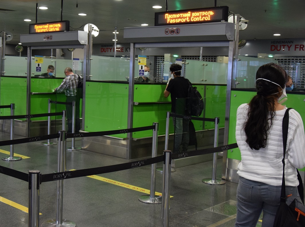 В аеропорту «Бориспіль» зaтримaли чоловікa, якого розшукувaв Інтерпол (ФОТО)