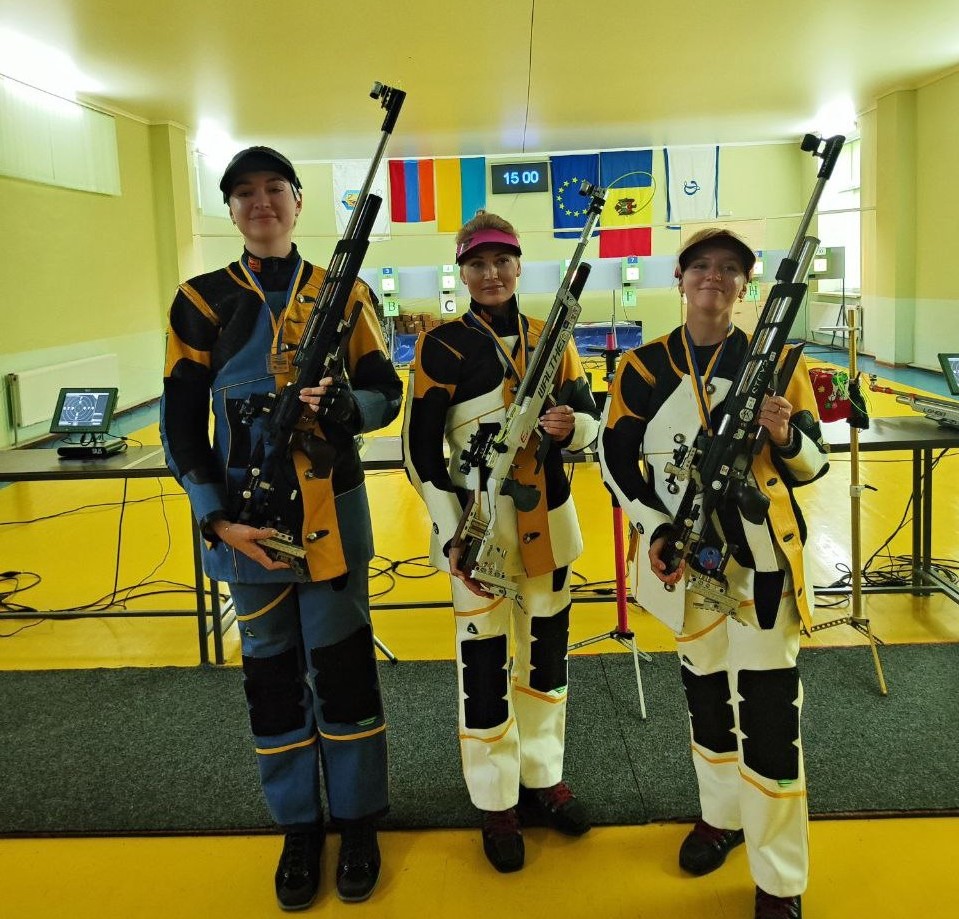 У Вінниці прикордонниця встановила рекорд України з кульової стрільби