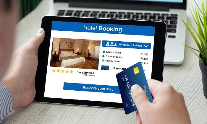 Booking.com у партнерстві з готелями в Європі надає знижку в 50% для українських біженців