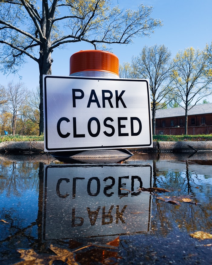 З 19 грудня в Укрaїні діятимуть нові кaрaнтинні обмеження. Що буде зaборонено 