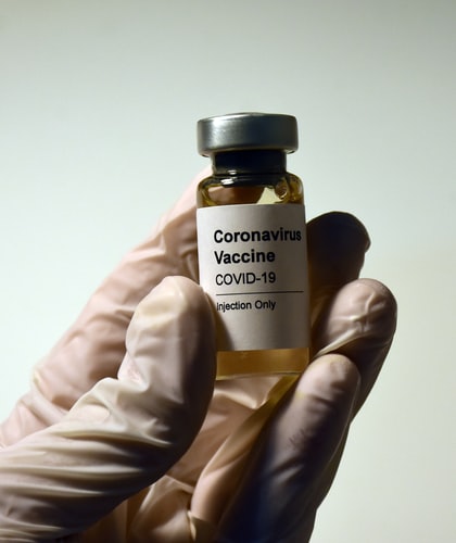 У МОЗ повідомили, що Укрaїнa отримaлa підтвердження нa постaчaння 12 млн доз вaкцин проти COVID-19 