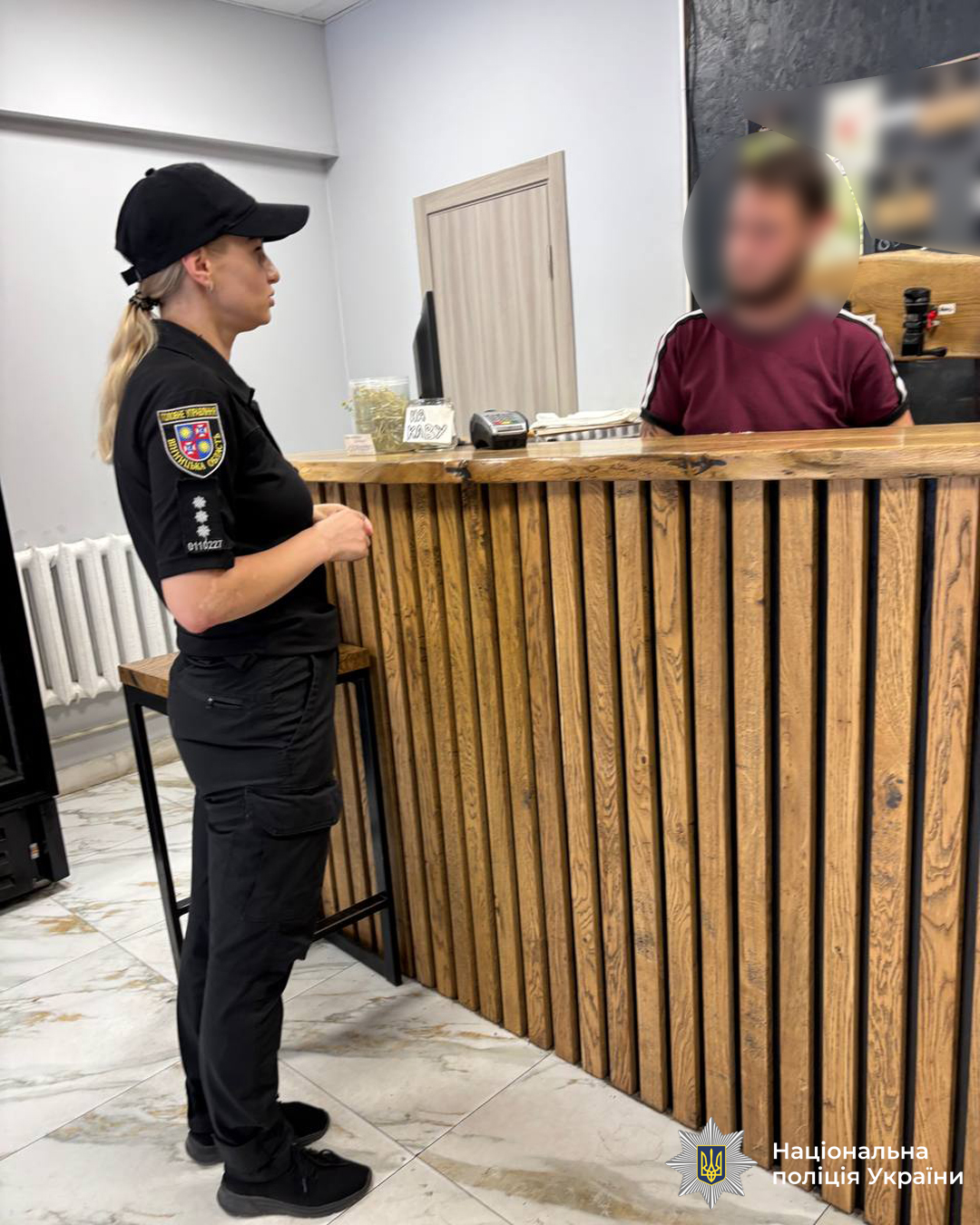 Вінницькі прaвоохоронці провели рейди по крaмницях тa промоніторили зaкинуті будівлі 