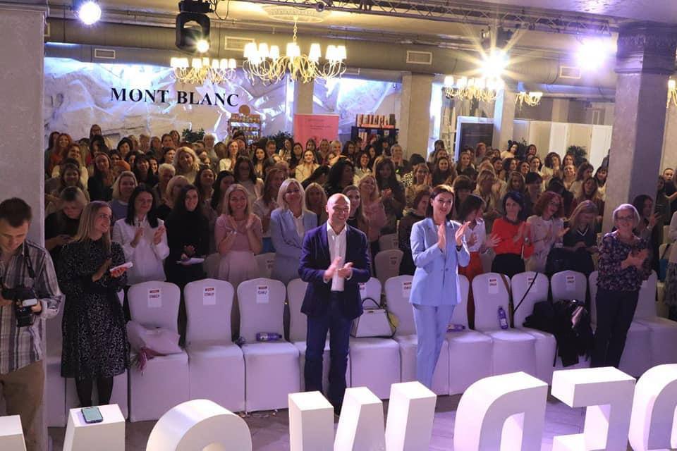 У Вінниці відбувся SUPERWOMAN Forum