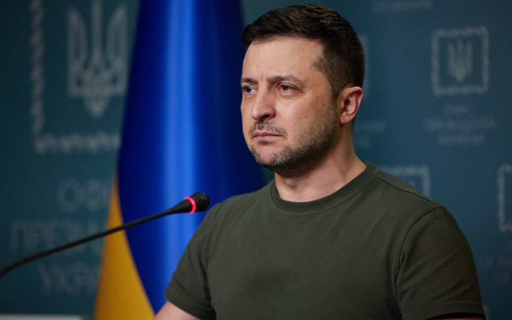 Російські військові можуть бомбити Одесу – Зеленський 