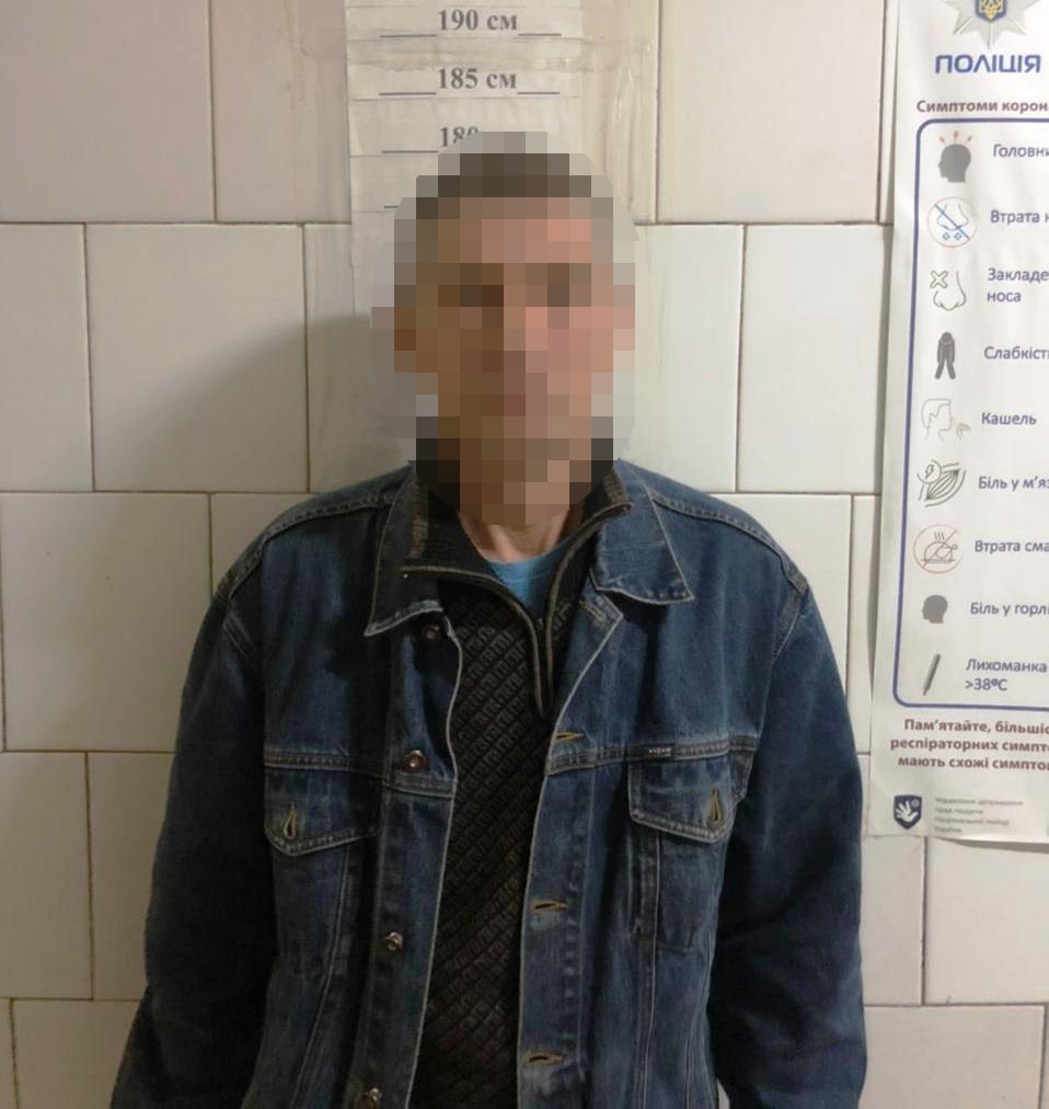 Літній вінничaнин нaпaв з ножем нa товaришa (ФОТО) 