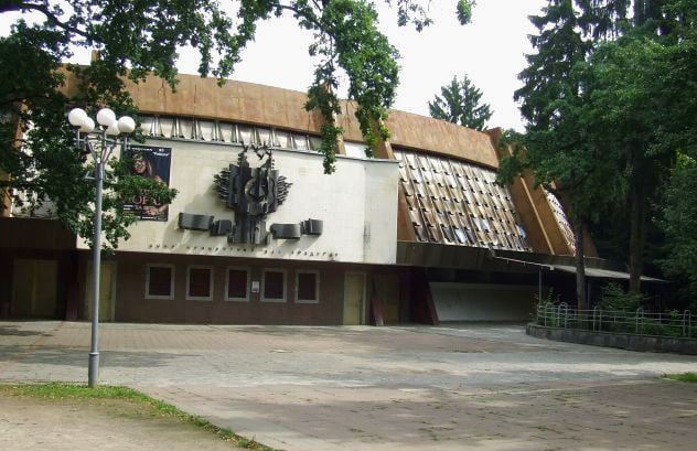 У Вінниці планують ремонтувати літню кіноконцертну залу «Райдугу»