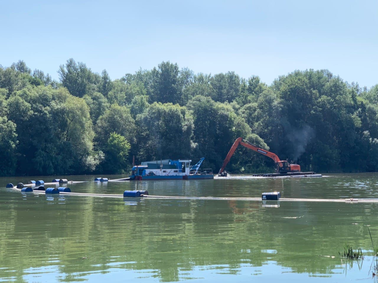 У Вінниці відновили роботи з очистки Південного Бугу