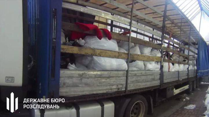 Посадовцю Волинської митниці повідомлено про підозру