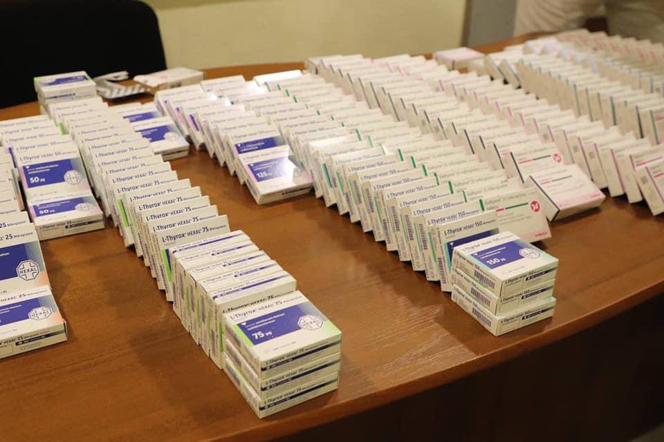 У Вінниці Волонтерський штаб "Українська команда" розпочав реєстрацію на отримання ліків від захворювань щитоподібної залози