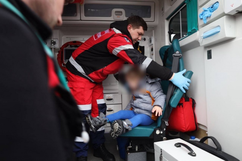 Україна з допомогою Катару повернула 11 дітей із зон окупації та росії