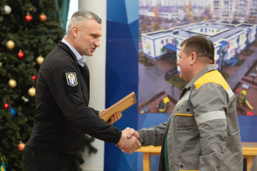 Енергетичний фронт столиці: Віталій Кличко відзначив київських енергетиків з професійним святом