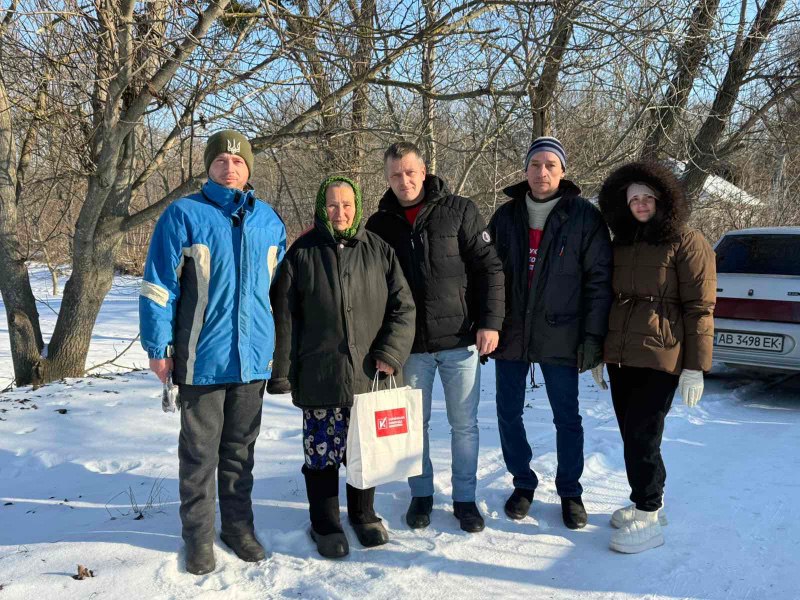 Тепло, яке сильніше за мороз: волонтери «Української команди» з підтримкою завітали до села Лугова