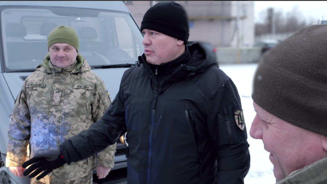 Бійці 20 армійського корпусу отримали машину «швидкої допомоги» від волонтерів «Української команди»