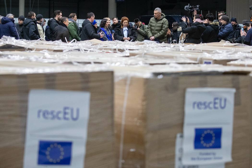 Київ отримав ще 323 генератори від ЄС: допомогу спрямують на теплопункти