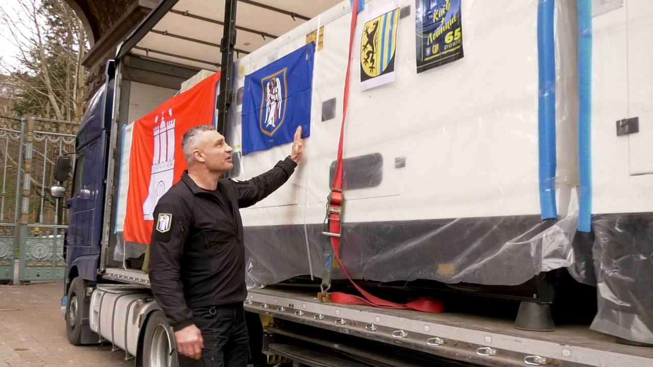 Київ отримав нову партію генераторів із Європи: Кличко подякував містам-побратимам