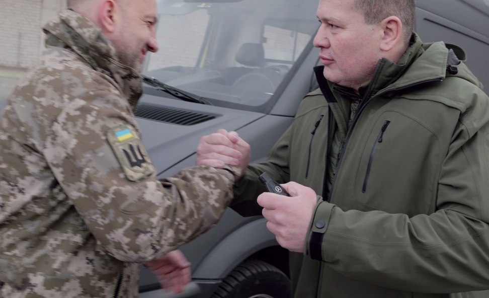 Артур Палатний: Бійці 91 бригади отримали «швидку» від волонтерів «Української команди»