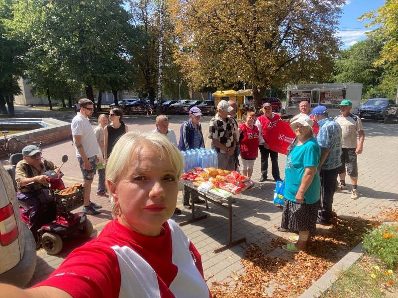 Щотижня поруч: у Гайсині «Українська команда» роздає продуктові набори тим, хто потребує допомоги
