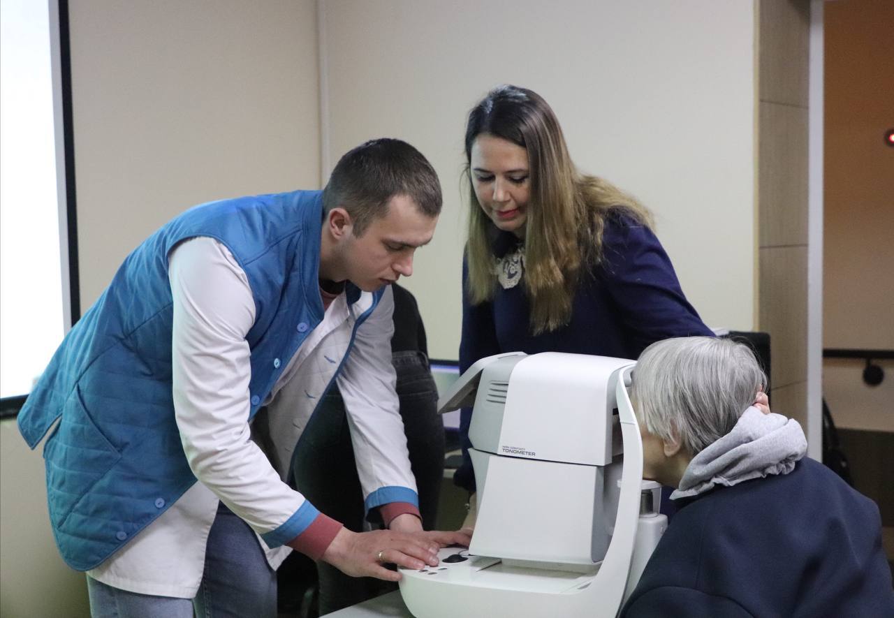 У Вінниці до Всесвітнього дня боротьби з глаукомою обстежили людей з інвалідністю та ВПО