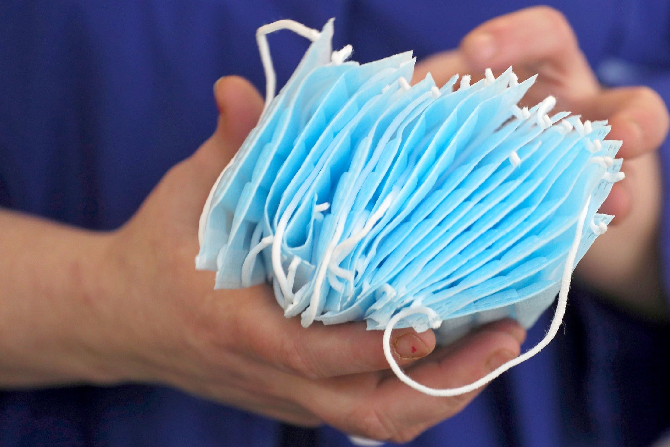 У МОЗ пояснили, чи потрібні вакцинованим маски