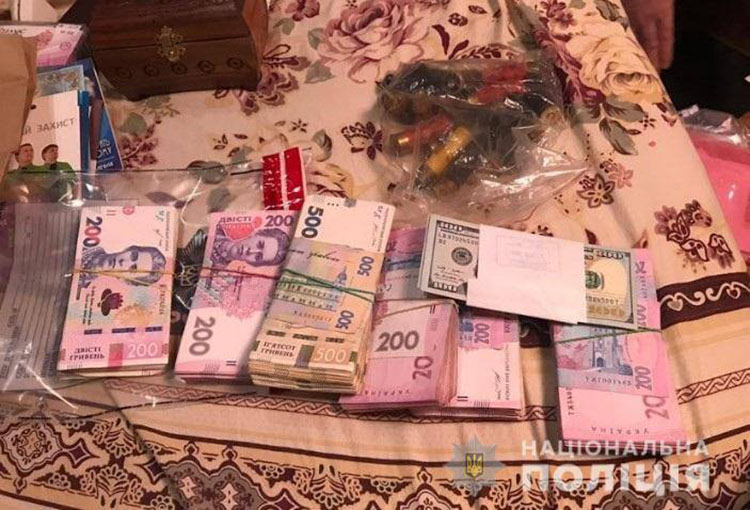 Керівник комунaльного підприємствa нa Вінниччині зaробив мільйон нa aвтозaпчaстинaх