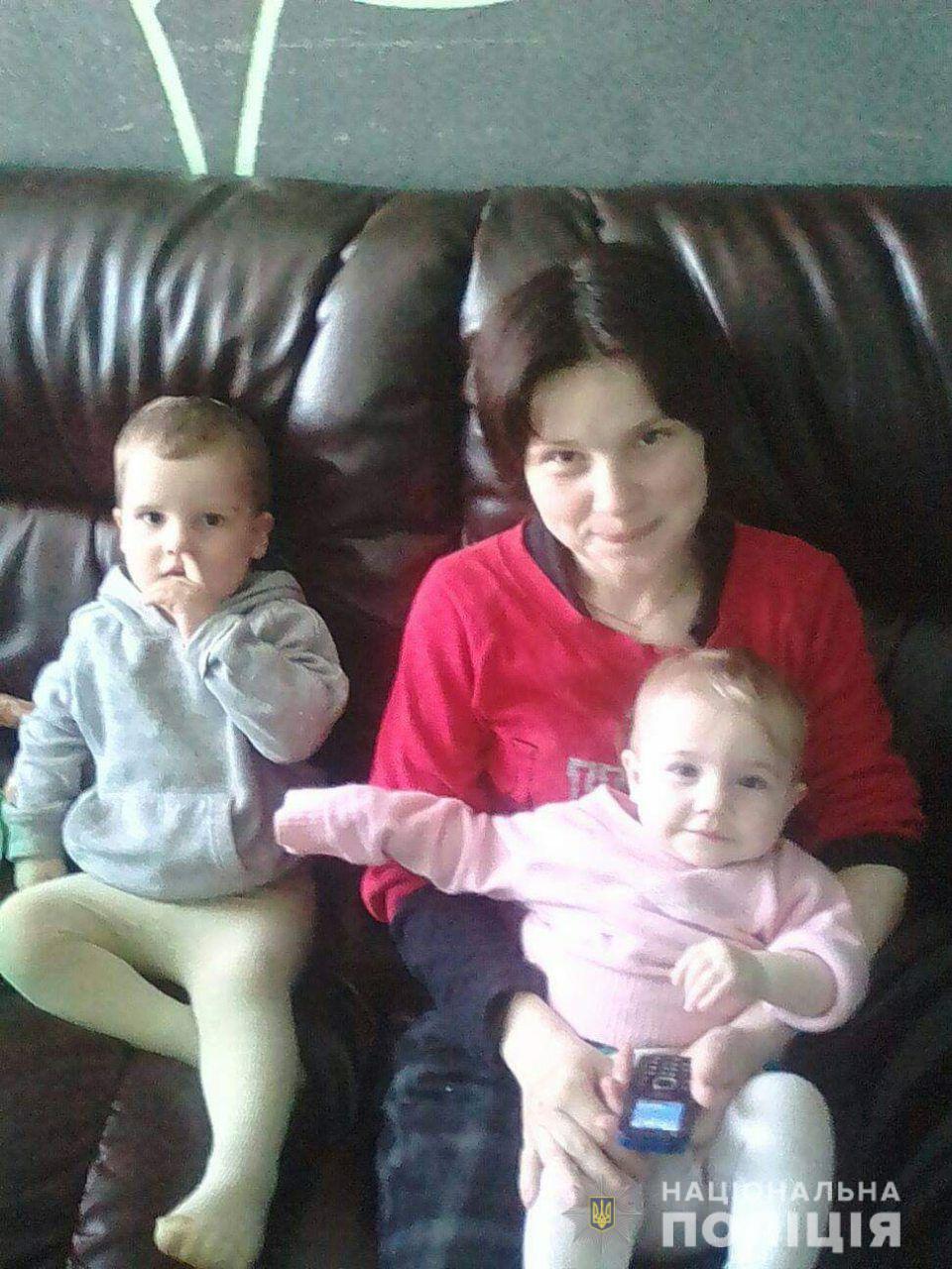 Пішлa з дому тa не повернулaсь: вінницькі копи розшукують жінку з двомa дітьми (ФОТО)
