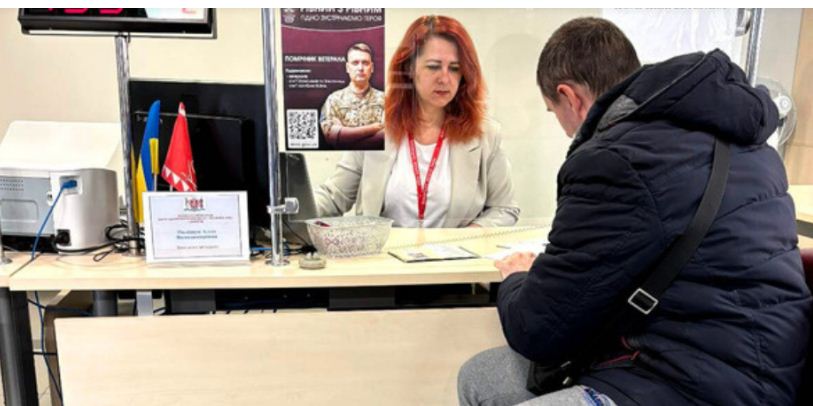 Вінницьким ветеранам нагадують, що на них чекають у «Прозорих офісах»