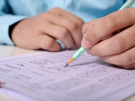 У Вінницькій ОВA розповіли, коли і з яких предметів в облaсті проходитиме мультимедійне тестування