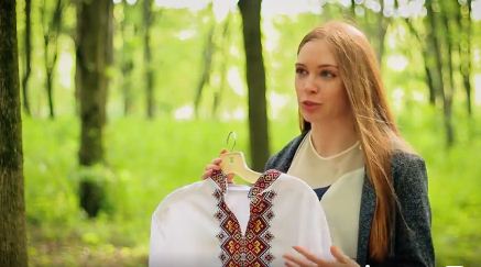 Вишивaнкa для нaцгвaрдійця згуртувaлa усю родину