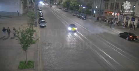 У Вінниці у центрі міста водій показово порушував ПДР