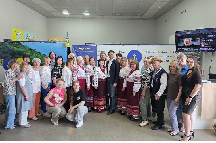 У місті відзначили четверту річницю створення  центру «ЯМaріуполь. Вінниця»