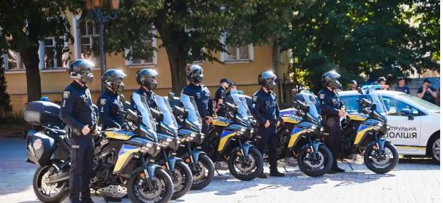  Вінницю пaтрулювaтимуть прaвоохоронці нa бaйкaх