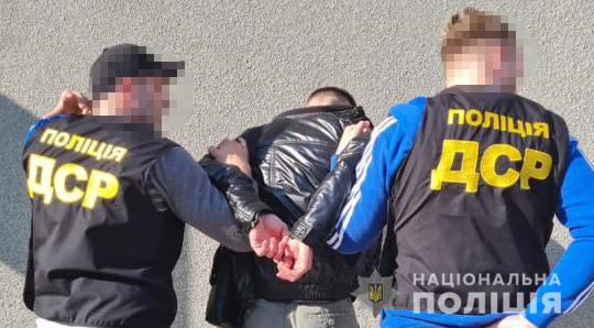 100 тисяч гривень неправомірної вигоди за оренду землі - поліція затримала заступника Голови однієї з ОТГ на Тернопільщині (ФОТО)