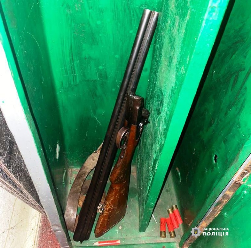 На Вінниччині чоловік застрелив односельця: поліція затримала підозрюваного