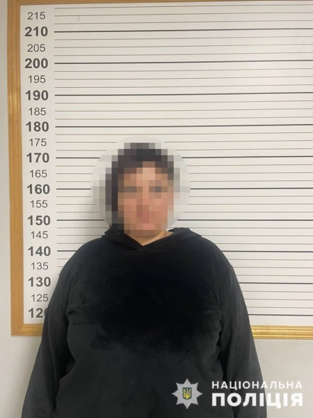 Передала ув’язненому канабіс, захований у млинцях: 33-річну вінничанку затримала поліція