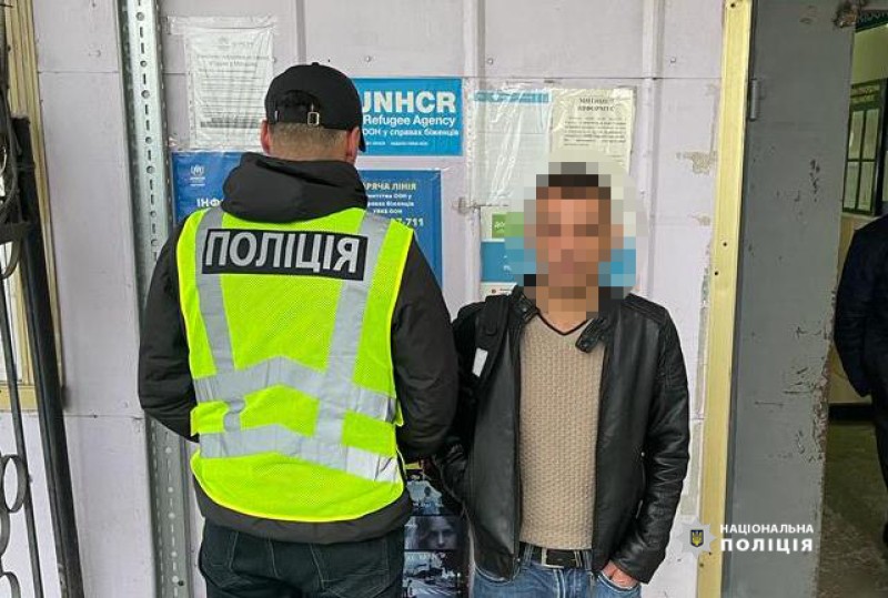 Громaдянину Молдови зaборонили в’їзд до Укрaїни (ФОТО) 