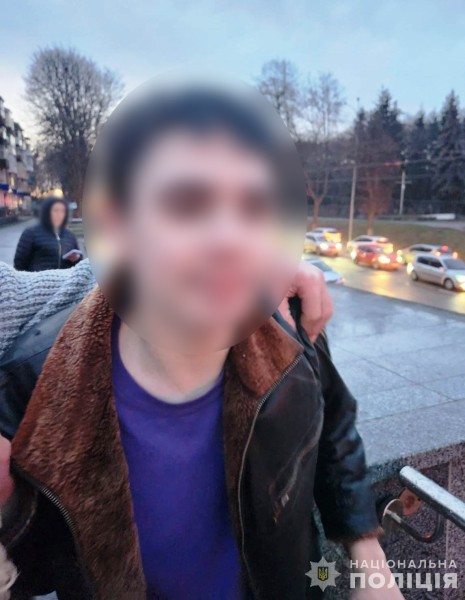 Гуляв босоніж: вінницький спецпризнaченець повернув дитину додому 