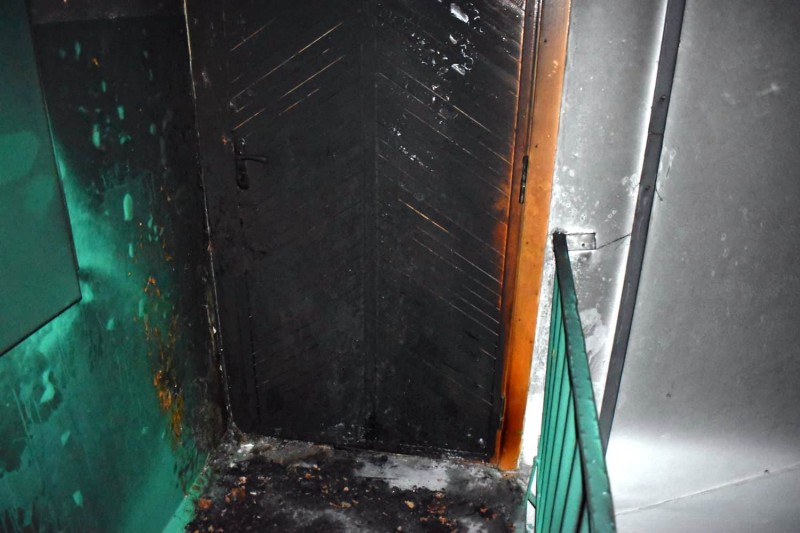 На Вінниччині чоловік підпалив двері квартири