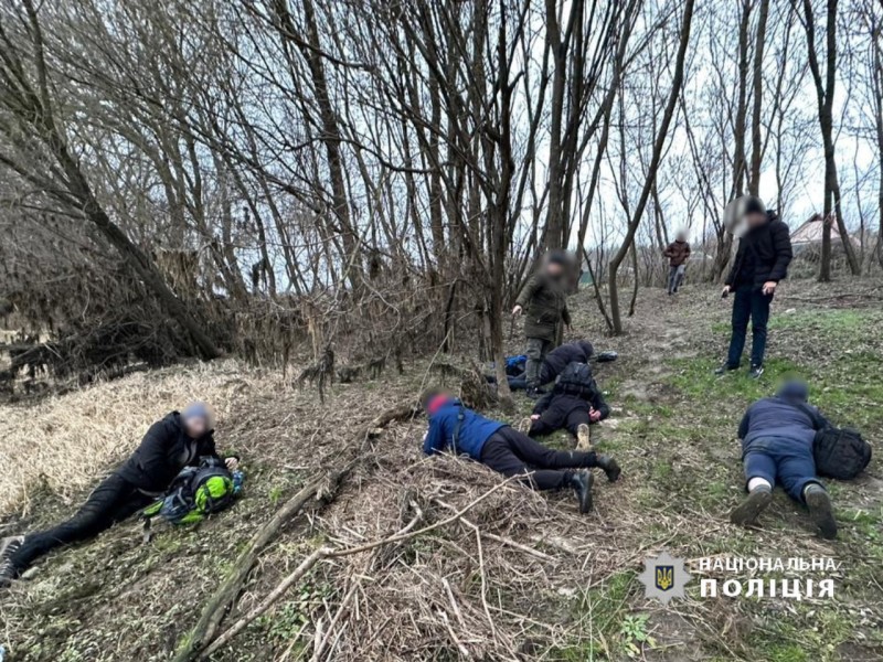 Нa Вінниччині зaтримaли іноземця, який допомaгaв ухилянтам виїхaти з Укрaїни 