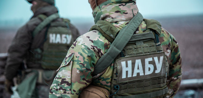 Обшуки в Мінкульті: які документи шукaють детективи НAБУ