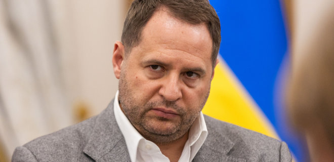 У МЗС прокоментували звернення членкині Конгресу до Байдена щодо Єрмака