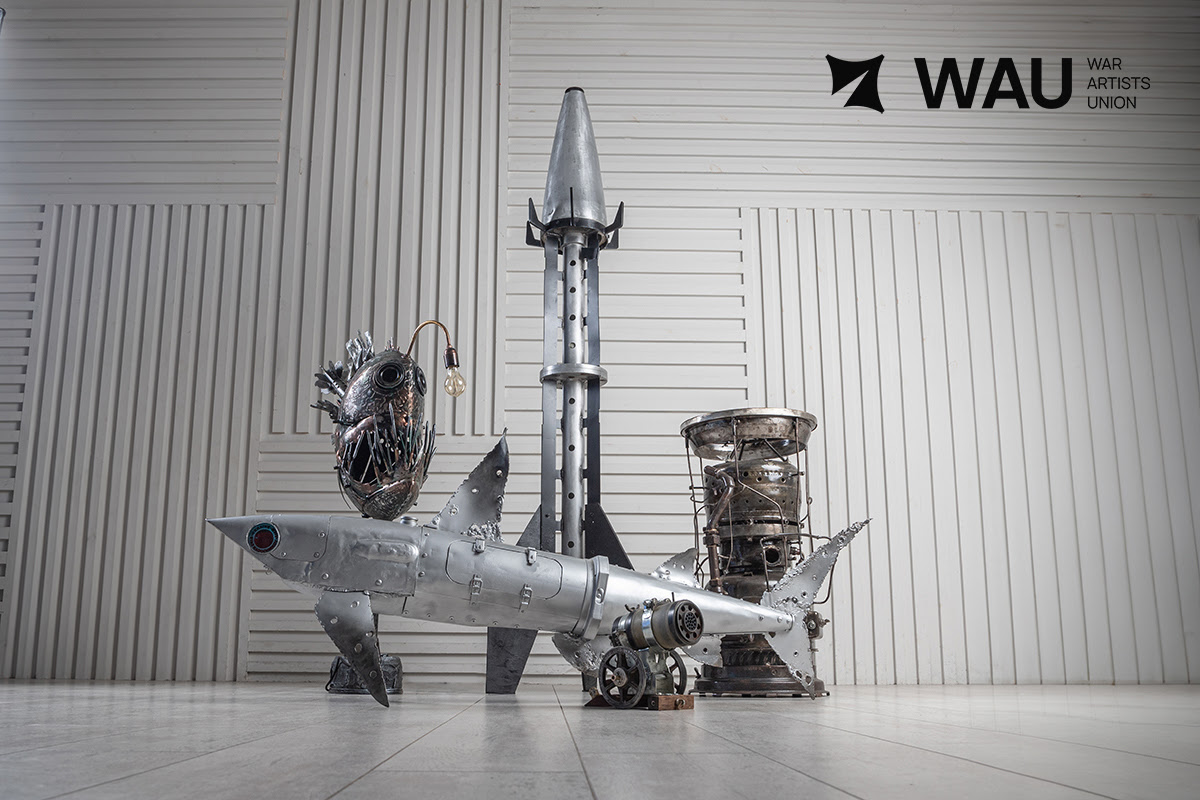 Мистецтво з уламків війни: у столиці відкрилась виставка артоб’єктів, створених з уламків зброї та техніки