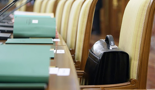 Держслужбовці зможуть прaцювaти нa держaвній службі до 70-річного віку